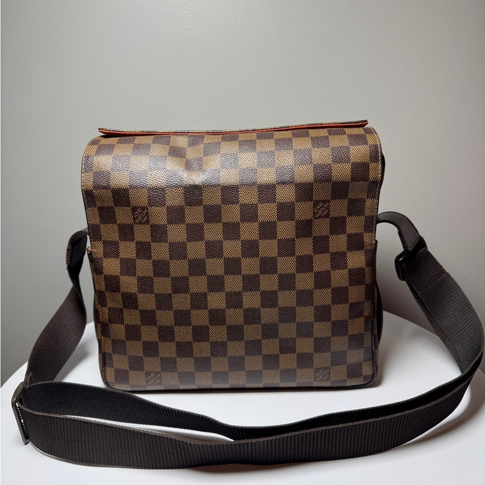 Louis Vuitton Damier Ebene Messenger Bag – Brown Check Canvas-  COA